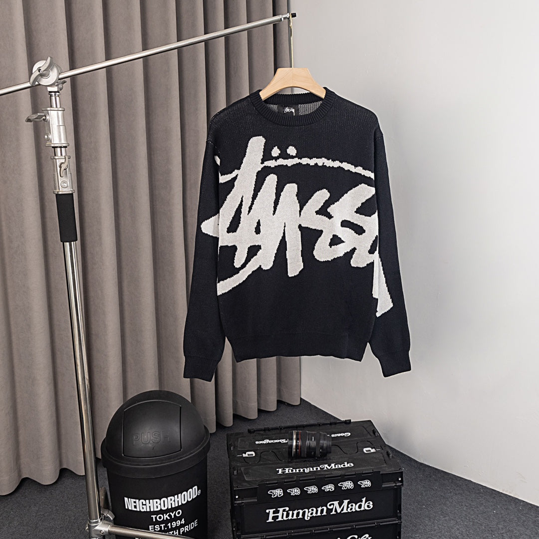 STUSSY SWEAT SHIRT